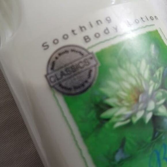 Bath & Body Works WATER BLOSSOM JOY Soothing Body Lotion 8oz -NEW  RARE RETIRED - Picture 6 of 6